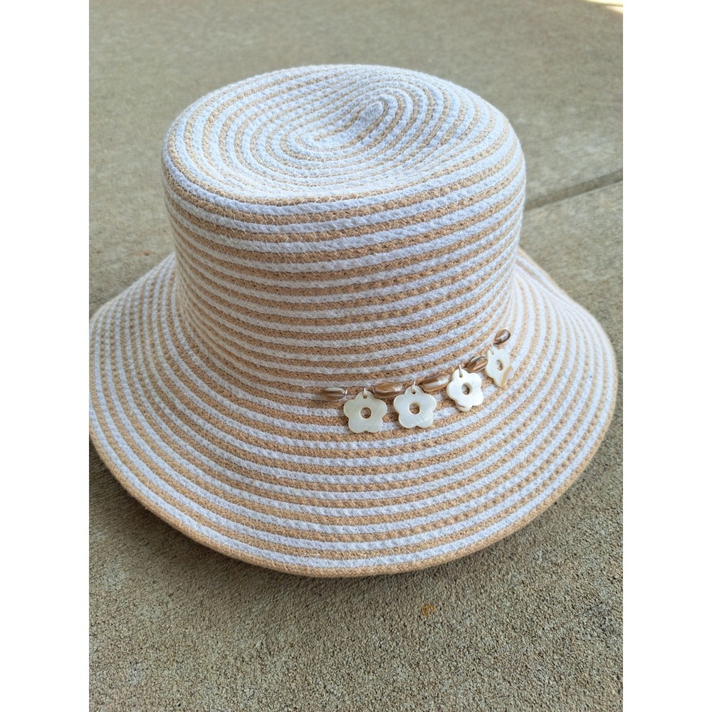 Jaclyn Smiss Women's Cotton White/Tan Summer‎ Sun Hat Mother Of Pearl Decoration